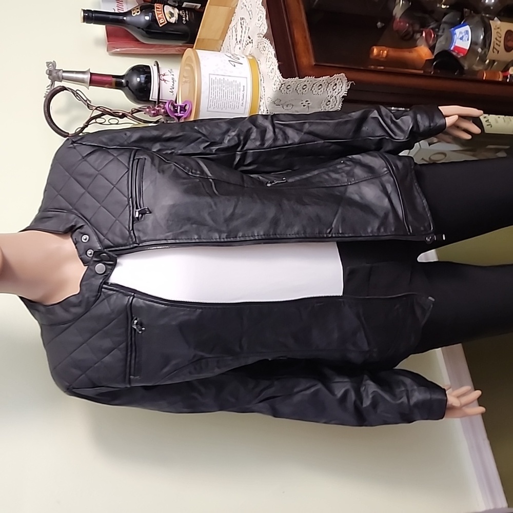 Jacket - Picture 5 of 7